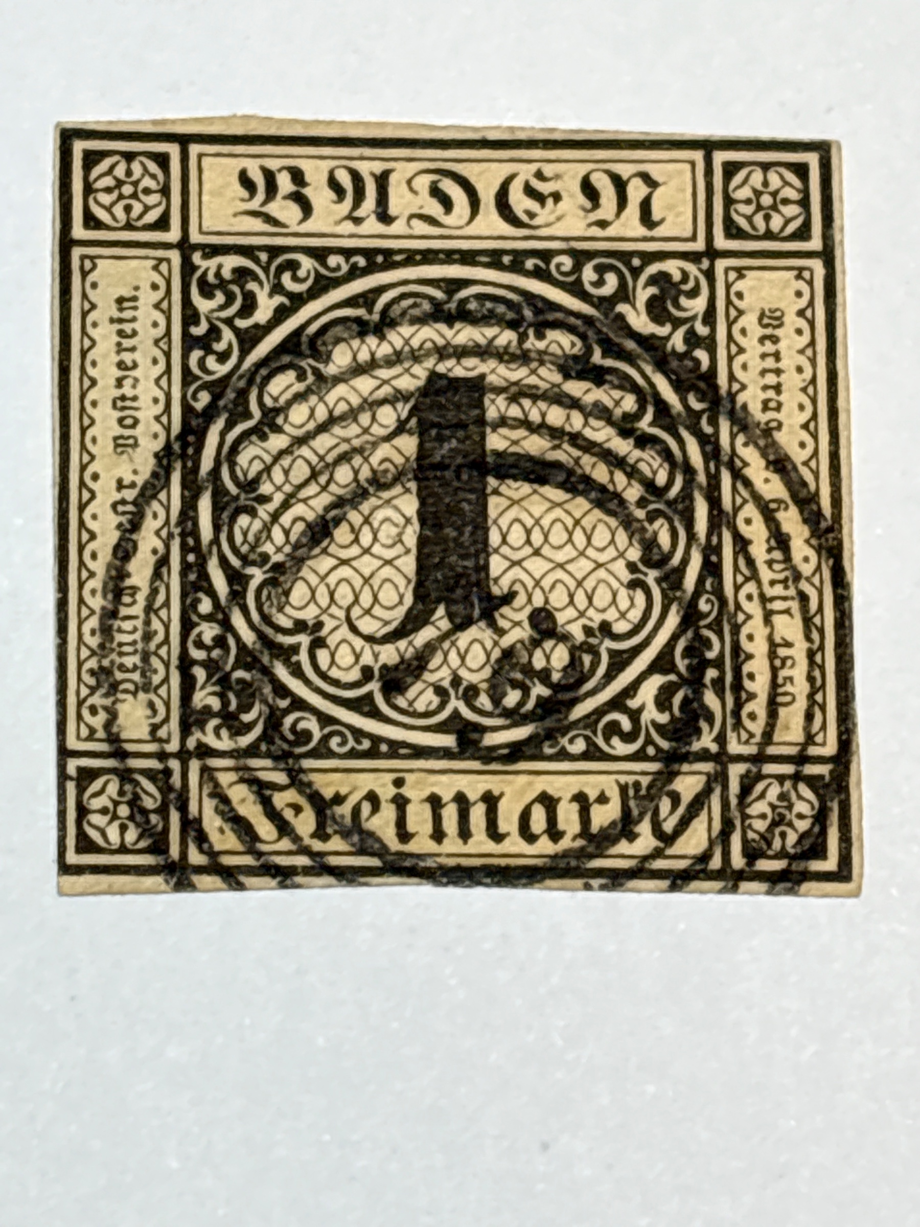 Numeral 1kr black on dark buff — Front